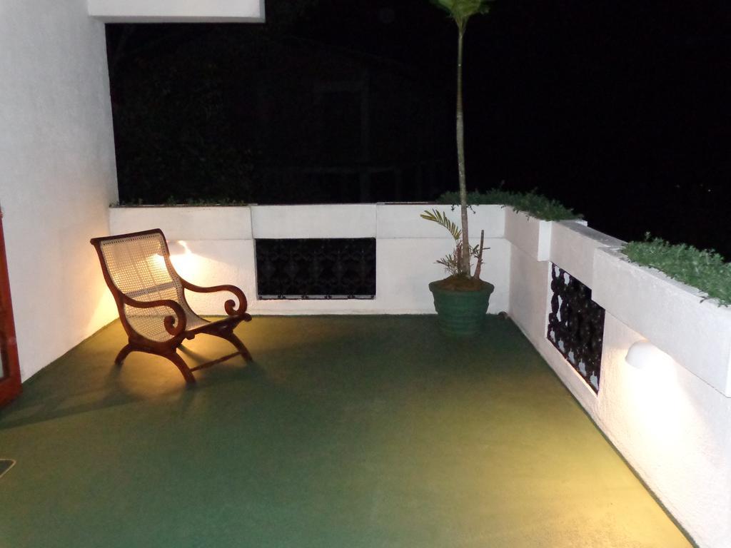 Banda Casa, Kandy Exteriör bild
