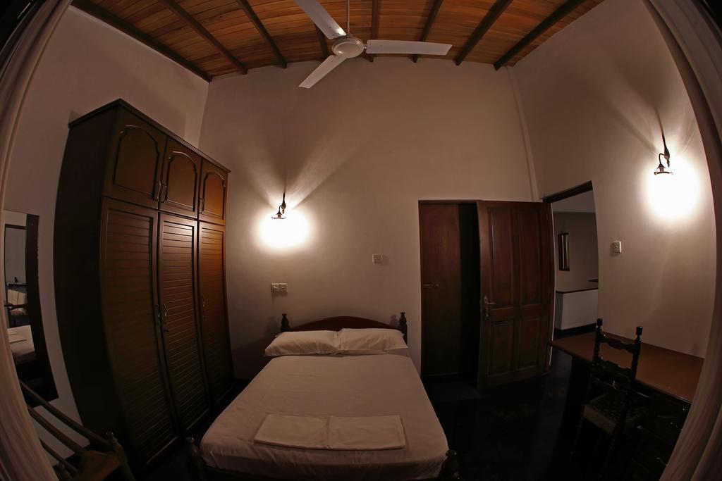 Banda Casa, Kandy Exteriör bild