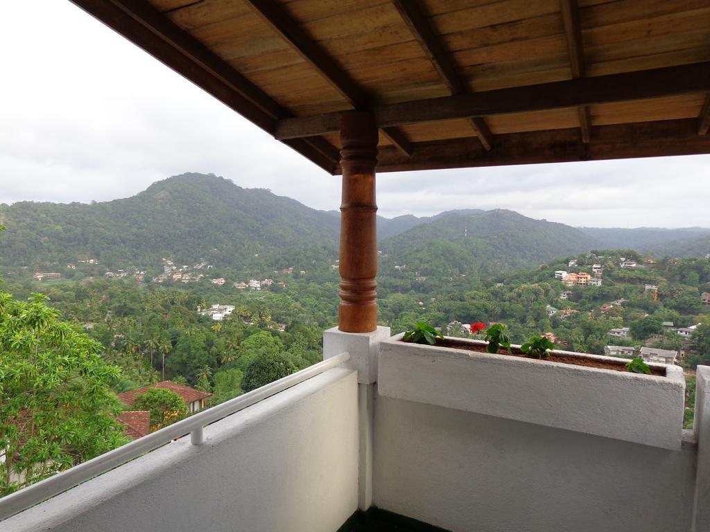 Banda Casa, Kandy Exteriör bild