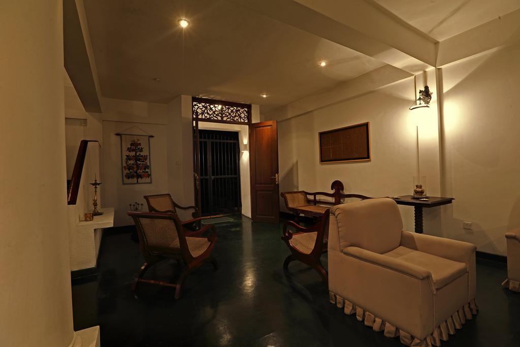 Banda Casa, Kandy Exteriör bild