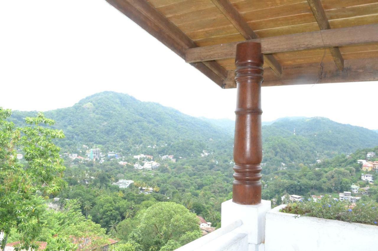 Banda Casa, Kandy Exteriör bild
