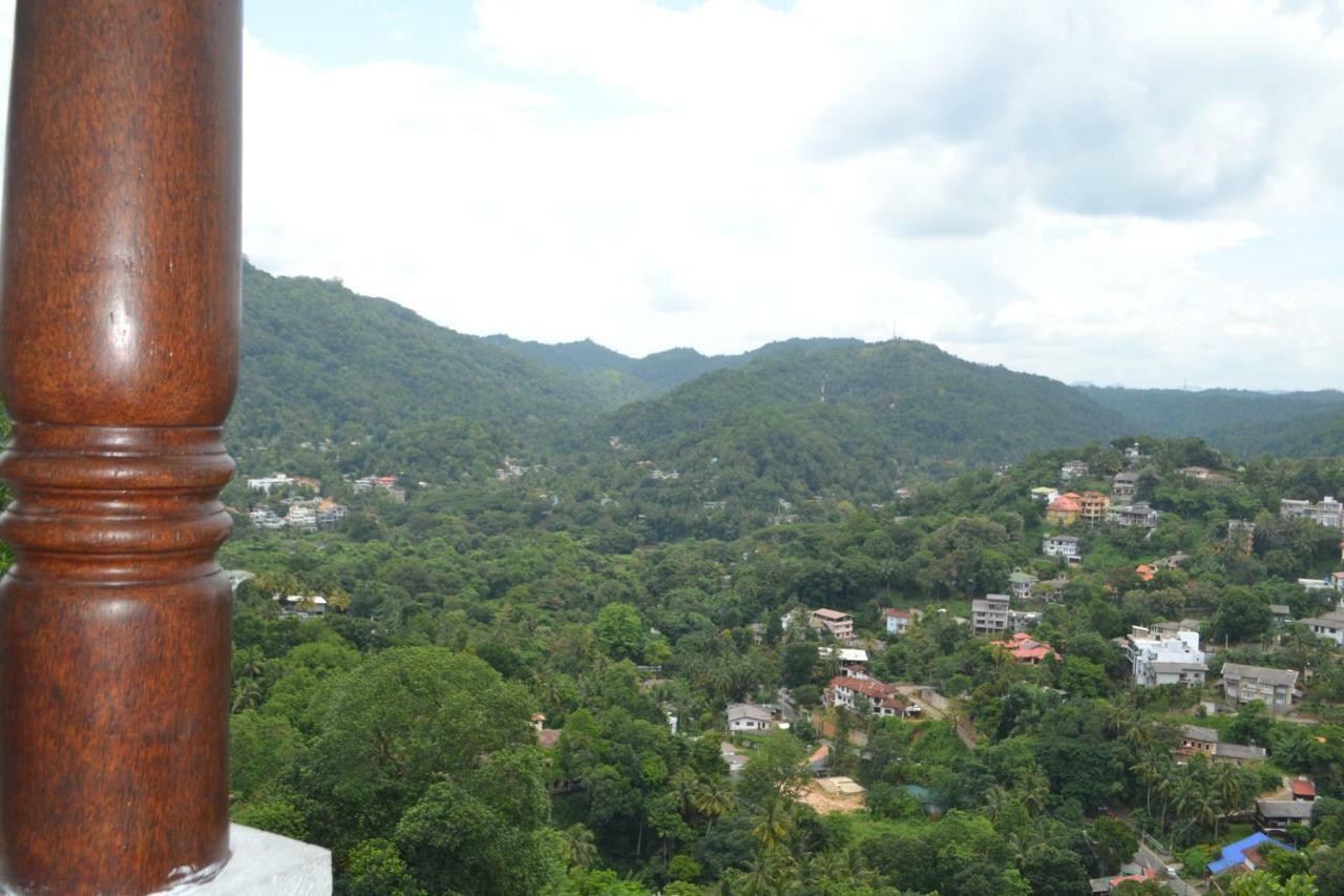 Banda Casa, Kandy Exteriör bild