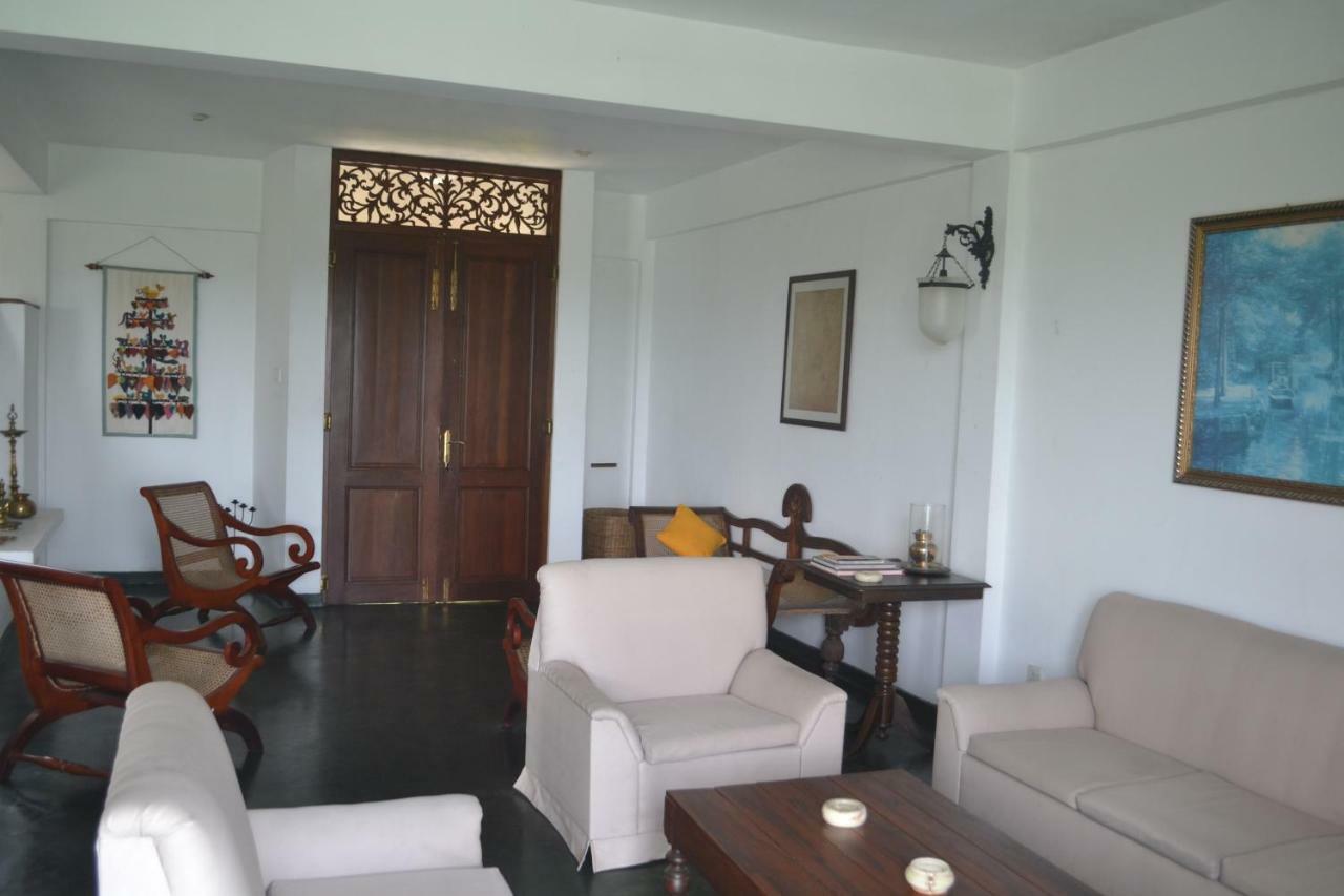 Banda Casa, Kandy Exteriör bild