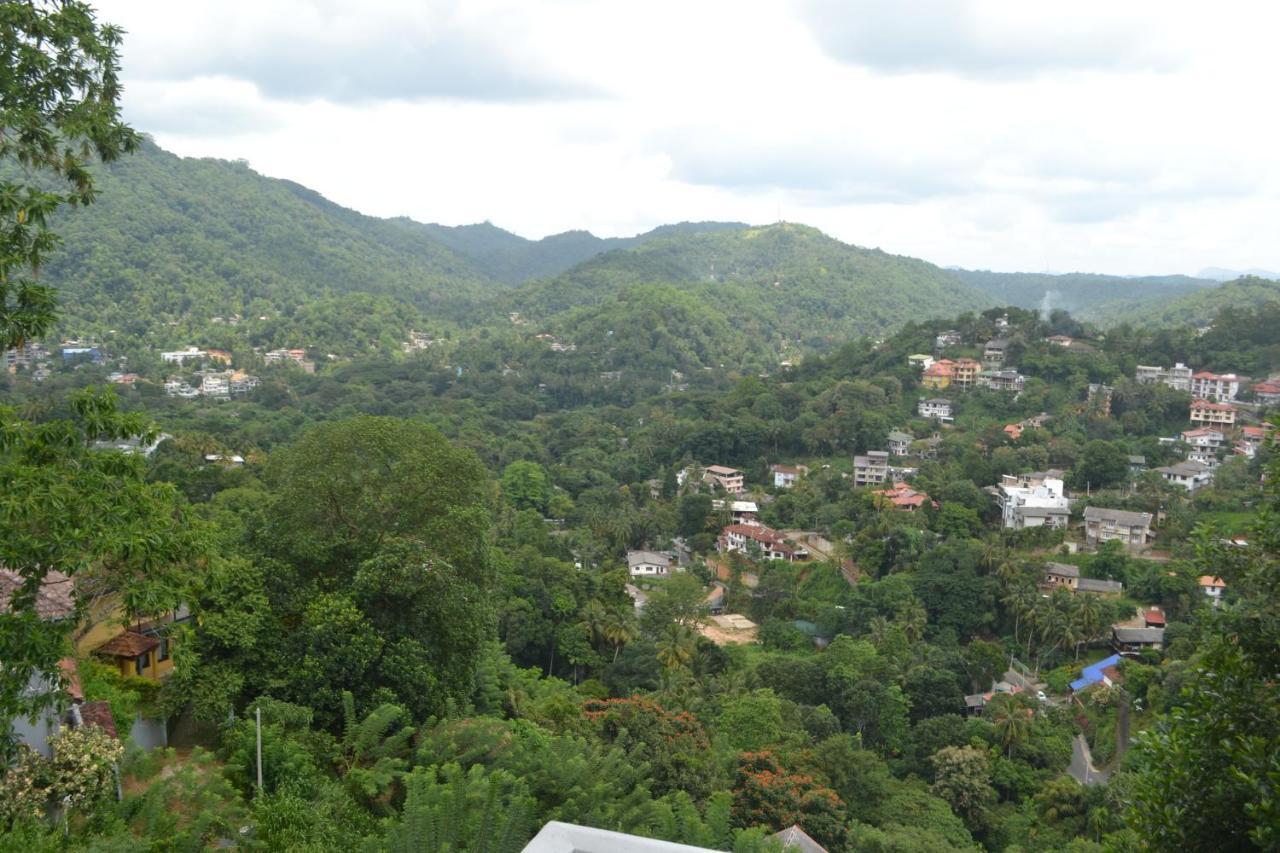 Banda Casa, Kandy Exteriör bild
