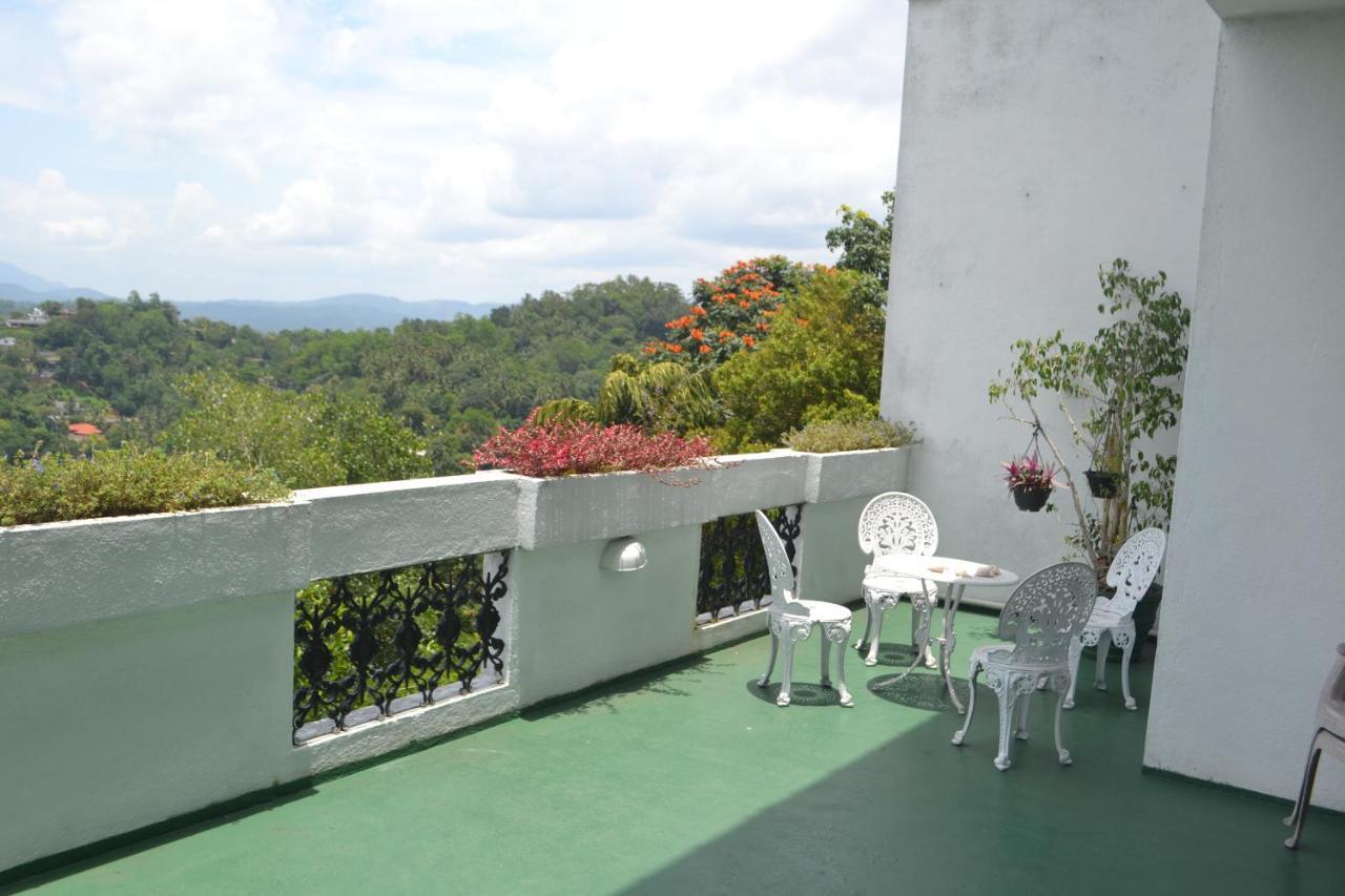 Banda Casa, Kandy Exteriör bild
